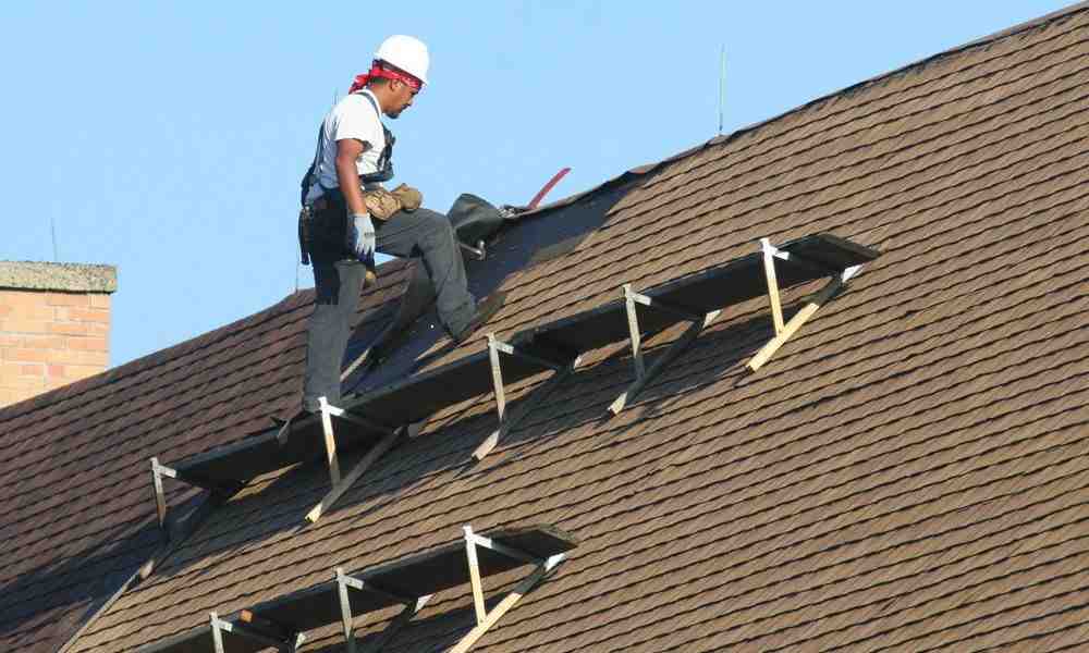 Finding the Right Roofing Contractor in Essex, MA