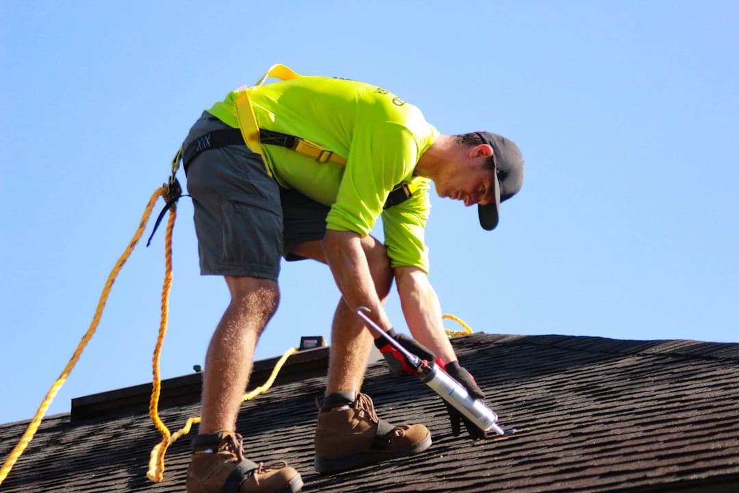 Top 10 Roofing Contractors Near Me: Reviews and Ratings