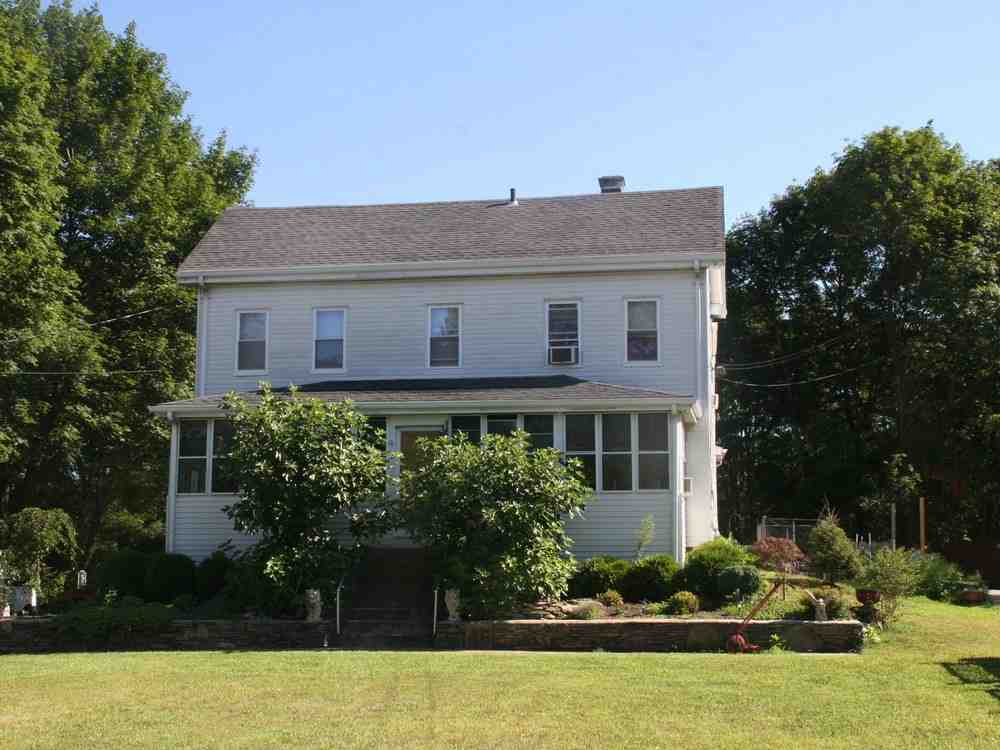 Burlington MA Roofing Contractors: Who Tops the List?